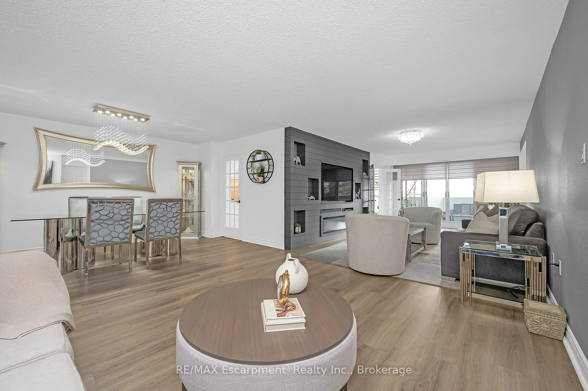 1237 North Shore Boulevard E, #301