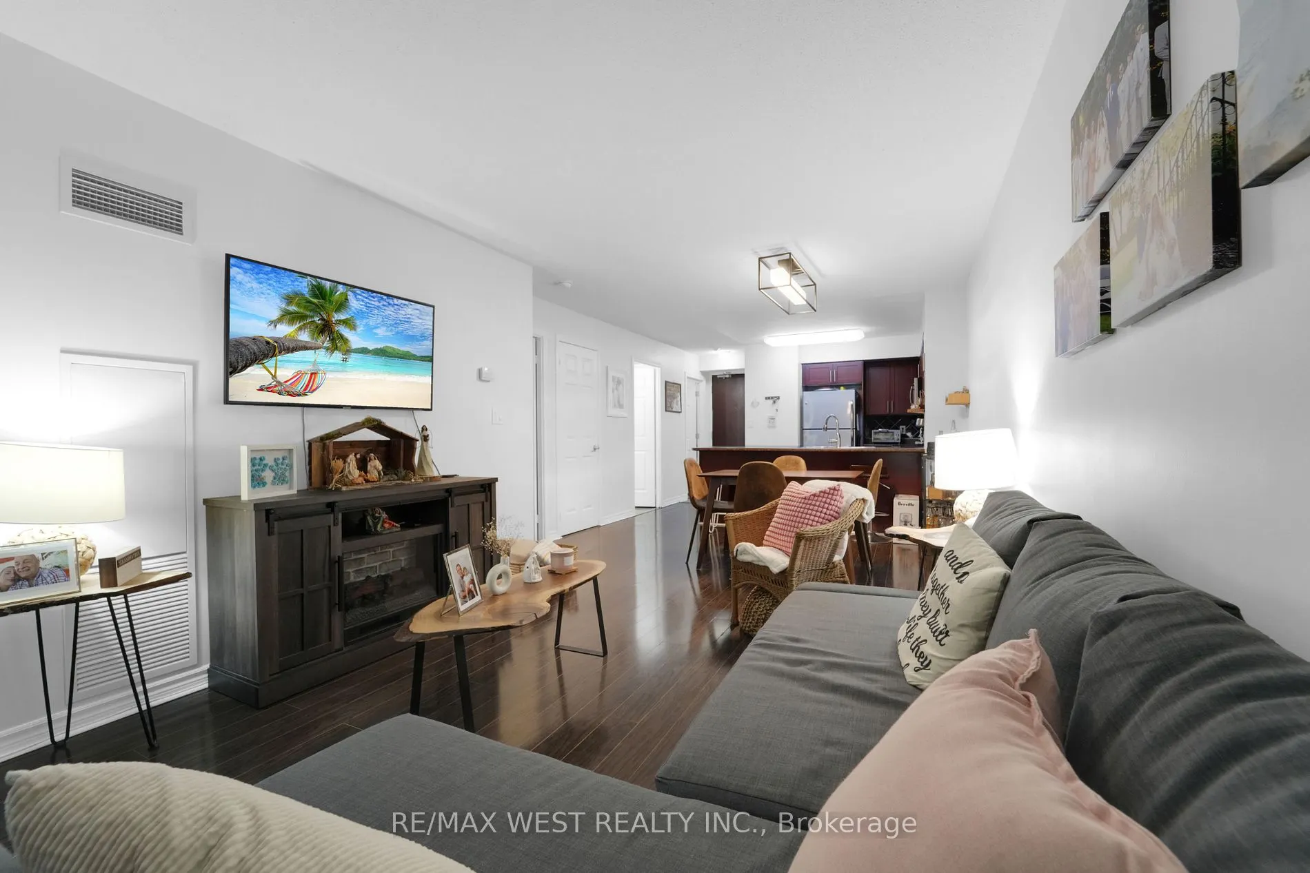 335 Rathburn Rd W, #2202