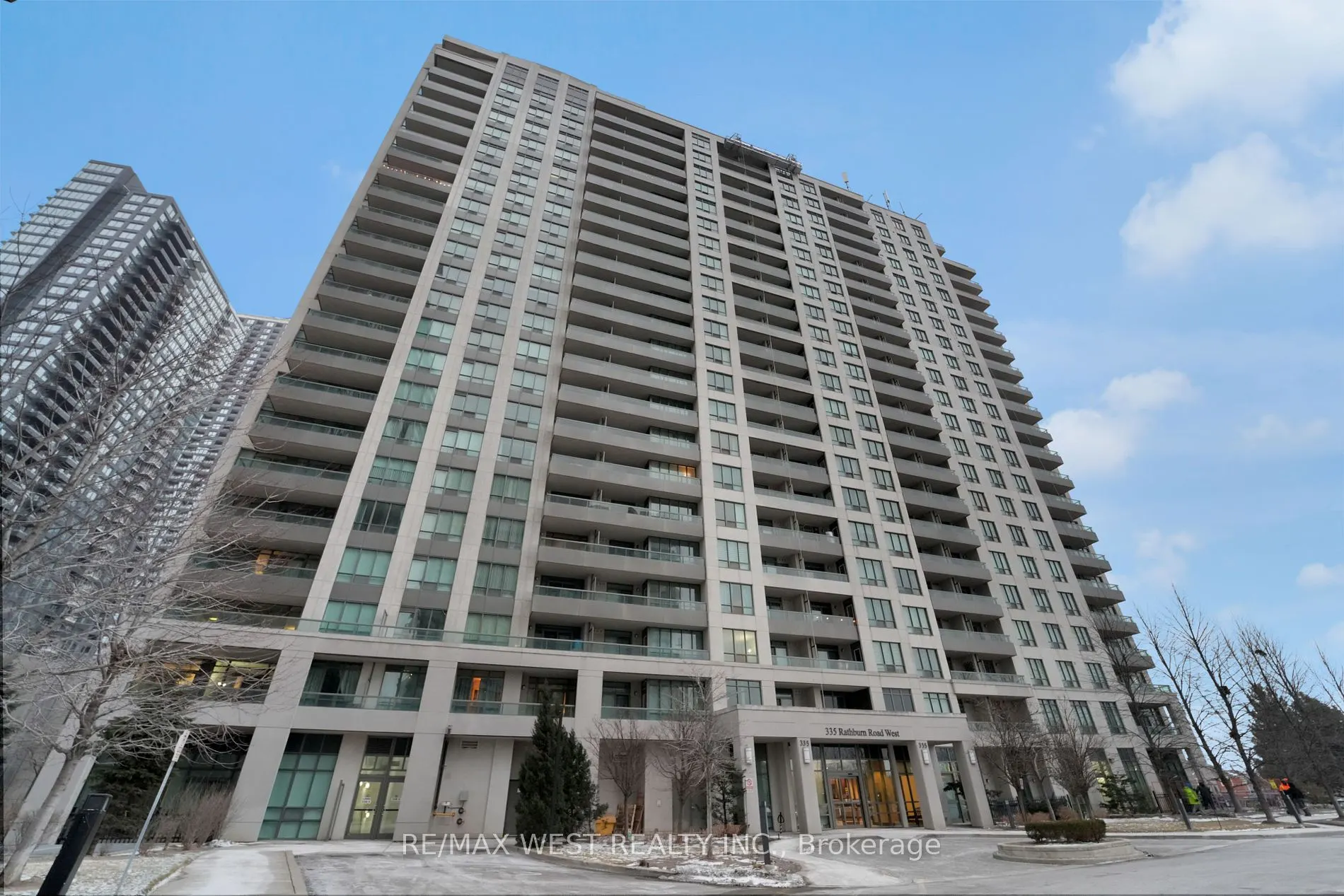 335 Rathburn Rd W, #2202