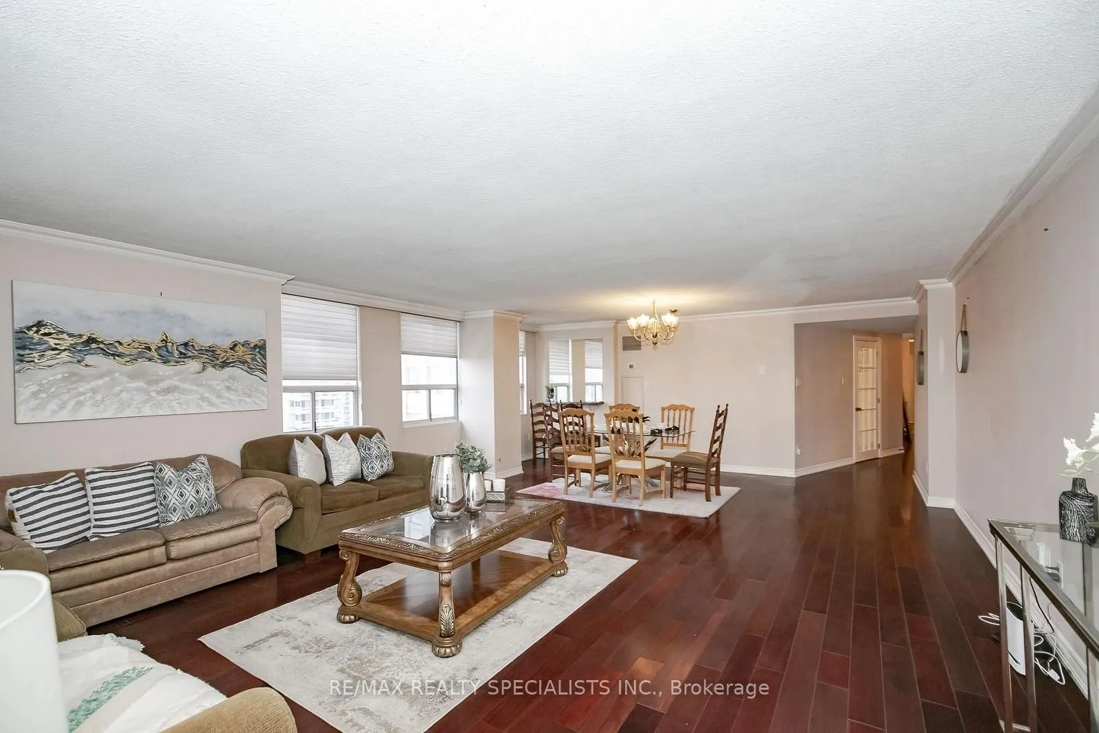 3650 Kaneff Cres, #2301