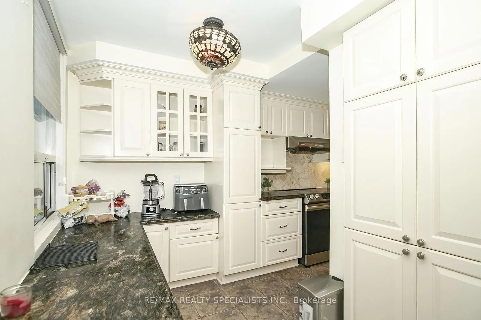 3650 Kaneff Cres, #2301