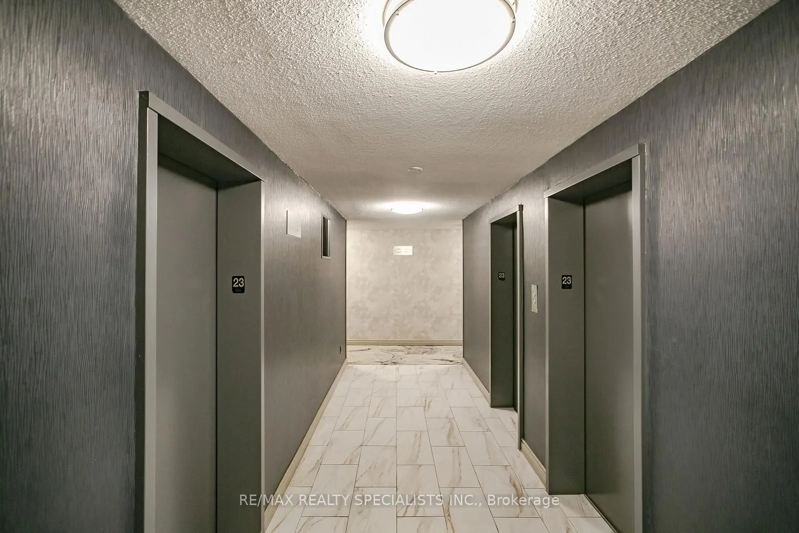 3650 Kaneff Cres, #2301