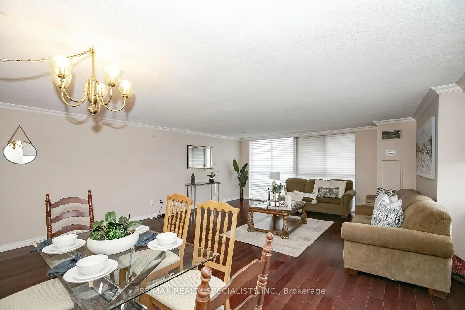 3650 Kaneff Cres, #2301