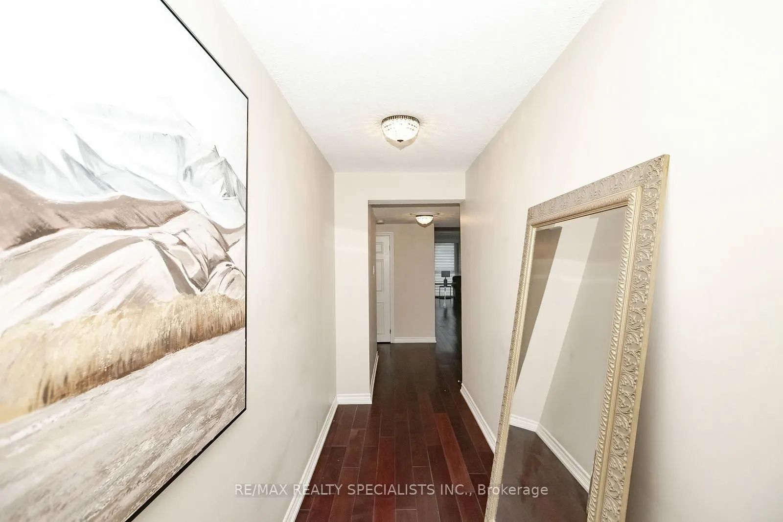 3650 Kaneff Cres, #2301