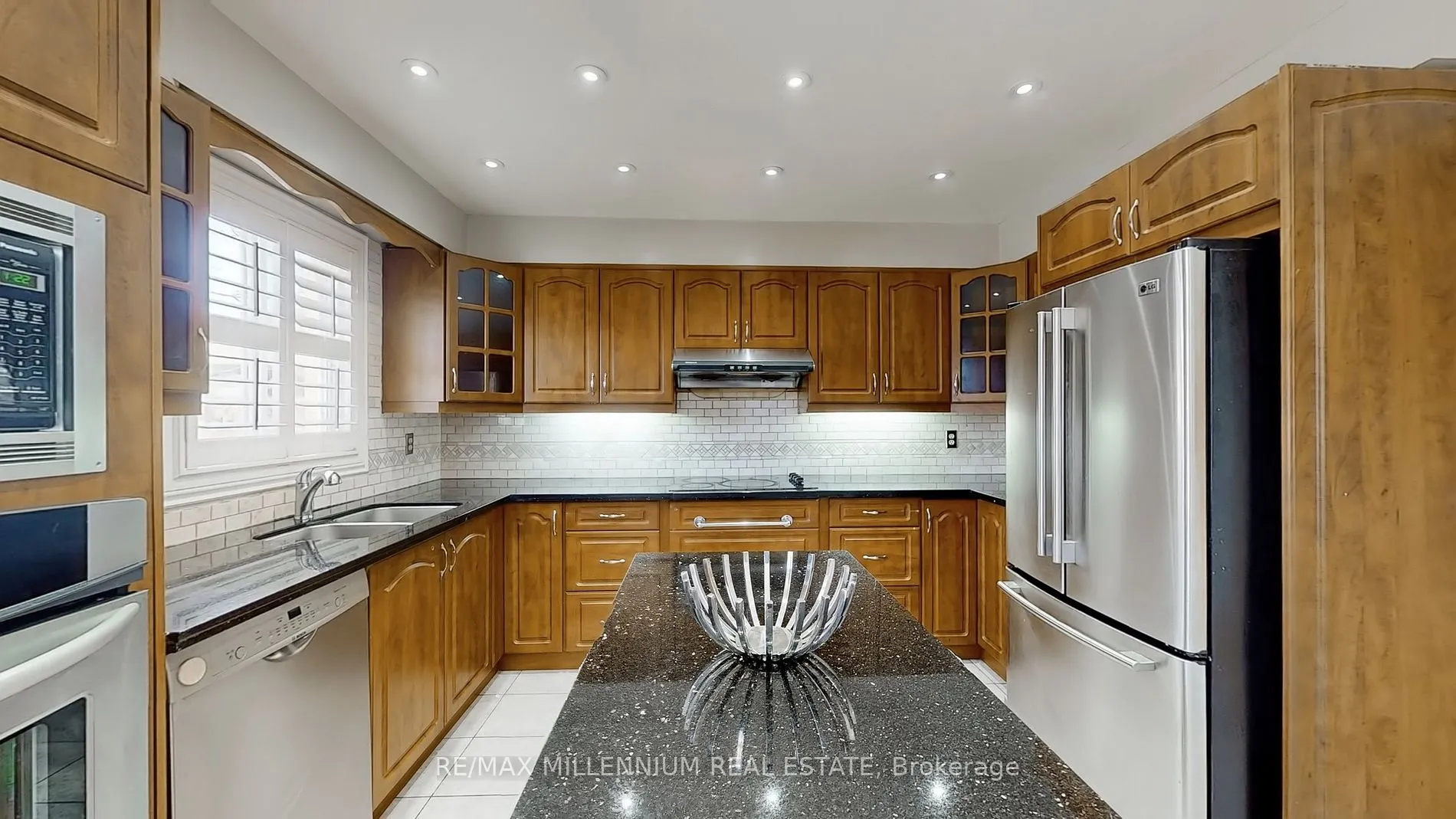 27 Dundalk Cres