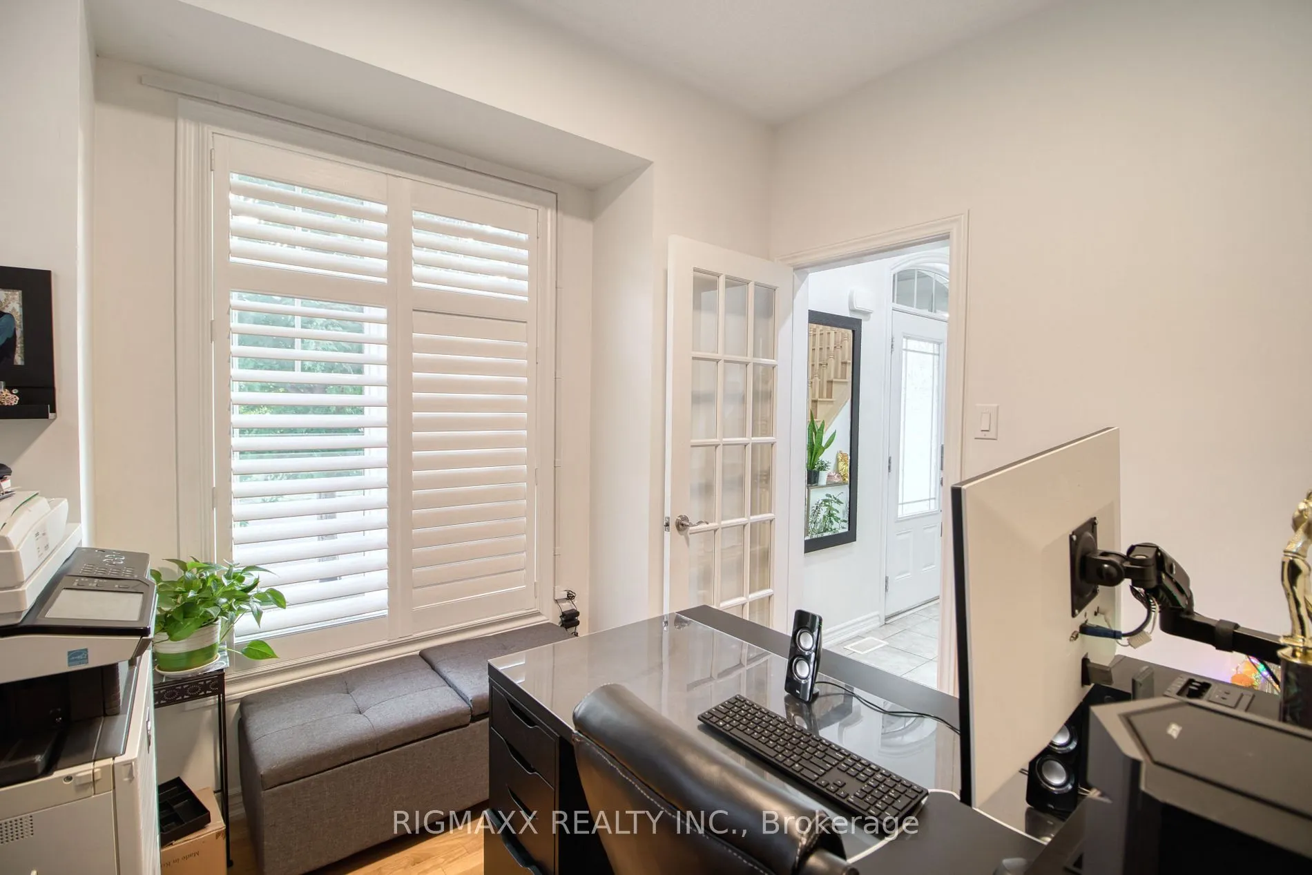53 Lola Cres