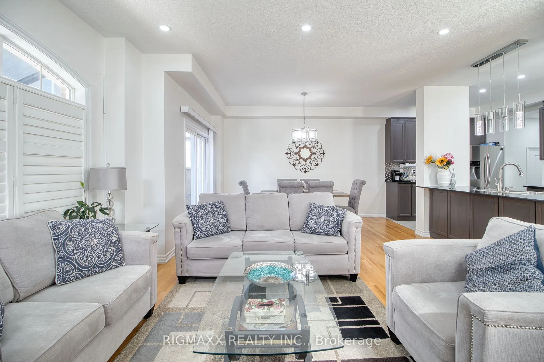 53 Lola Cres