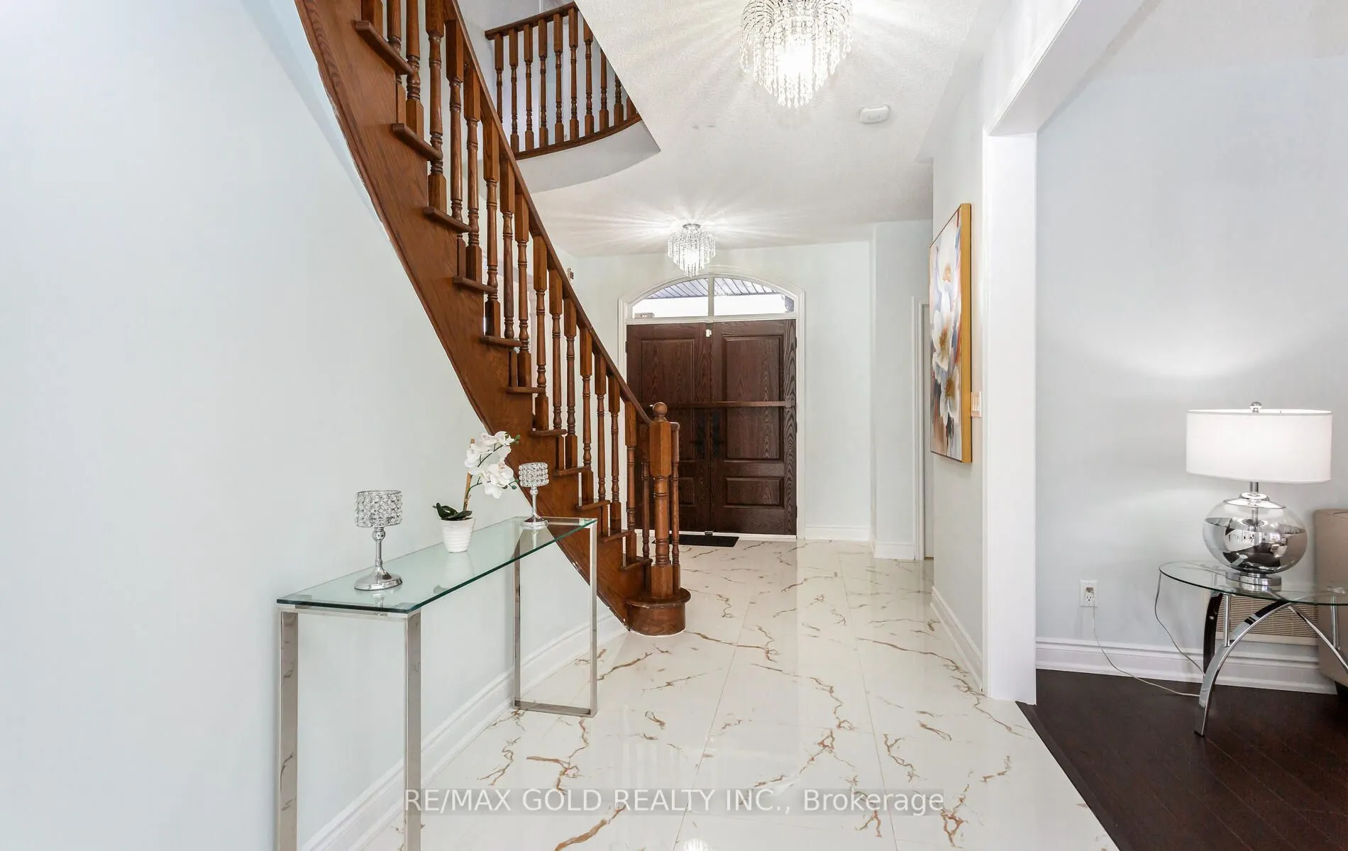 7 Odeon St