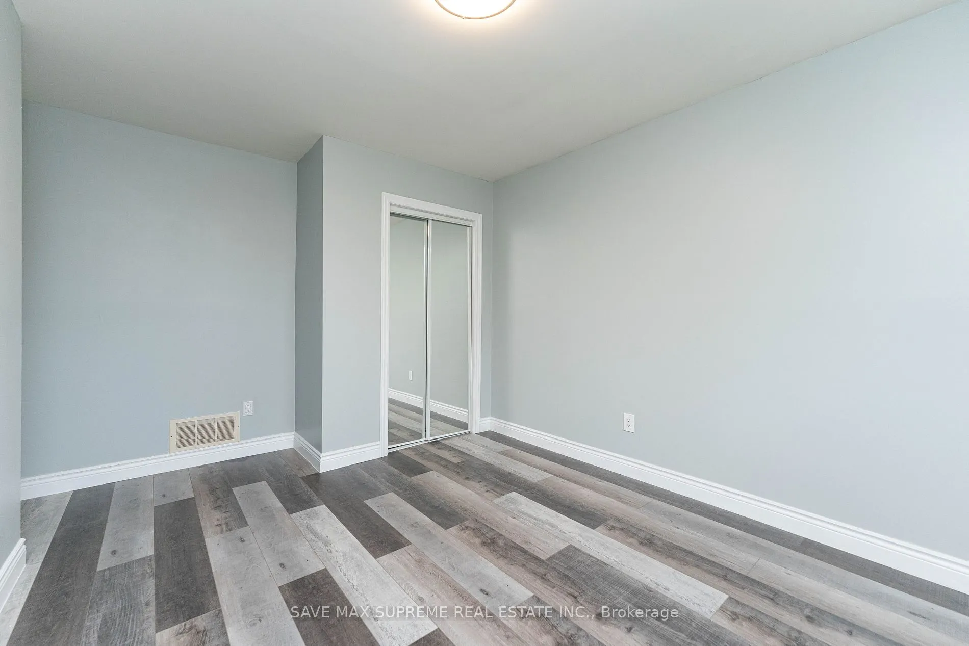 2458 Martin Crt