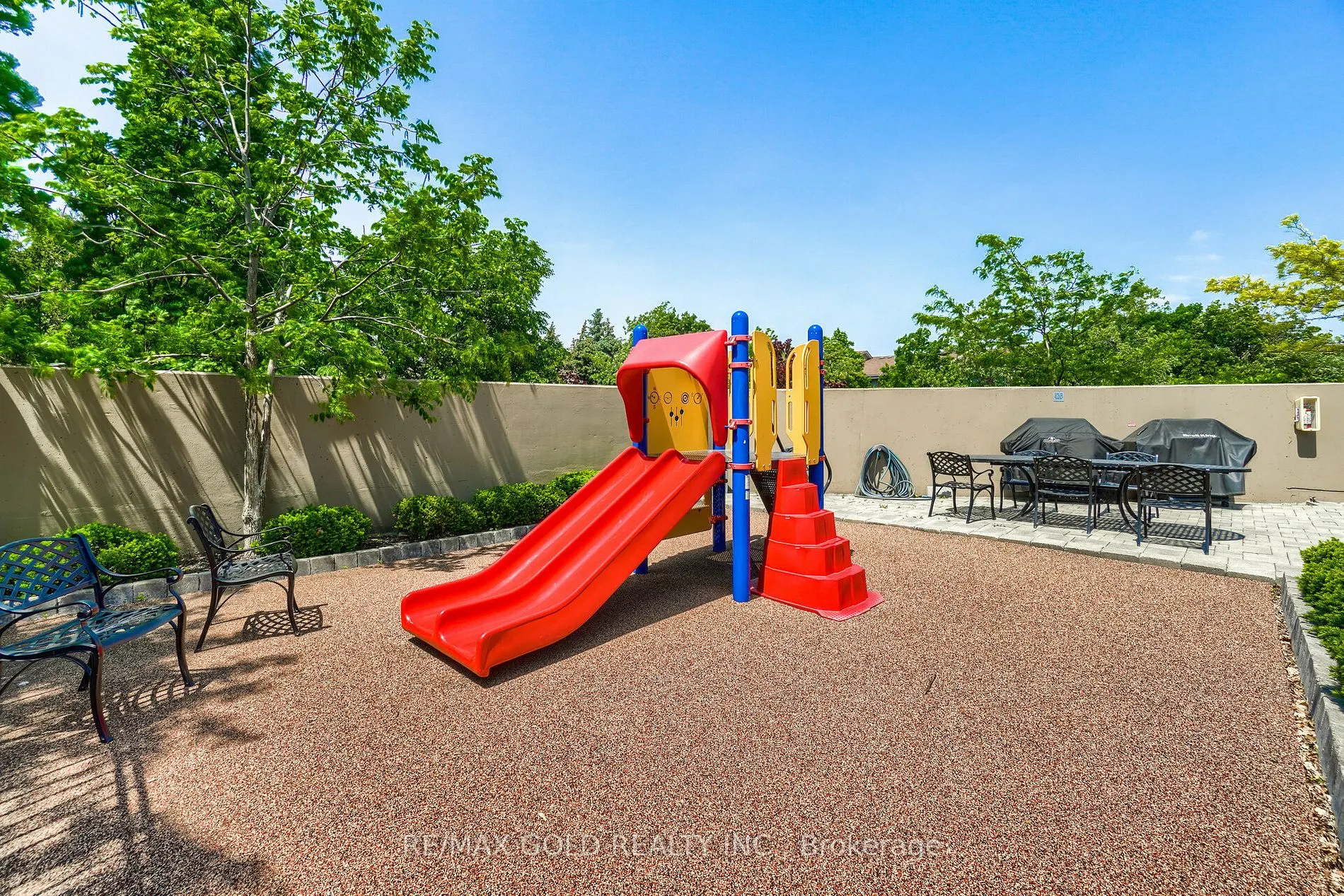 220 Forum Dr, #102
