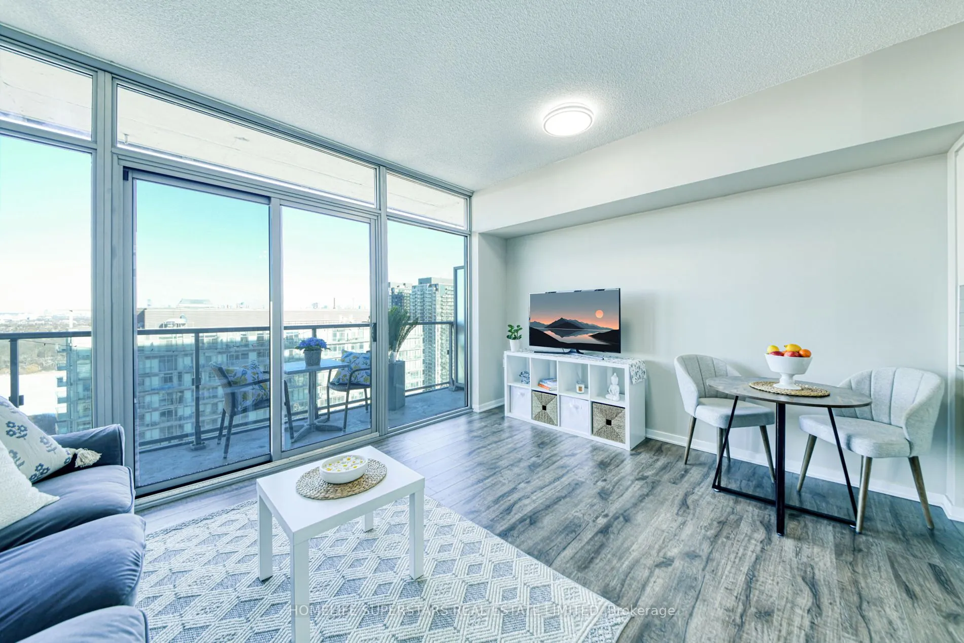 105 The Queensway Ave, #3112