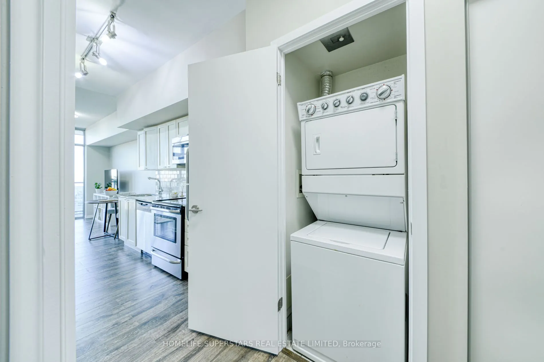 105 The Queensway Ave, #3112
