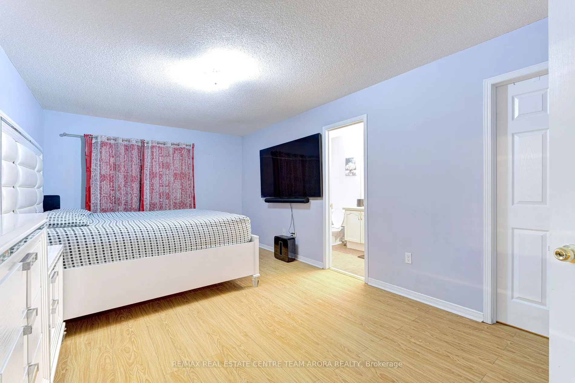 102 Kilrea Way