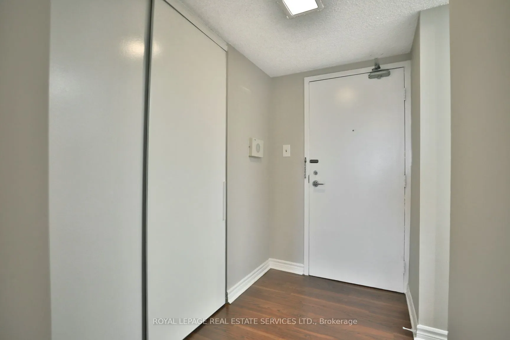 20 Speers Rd, #908