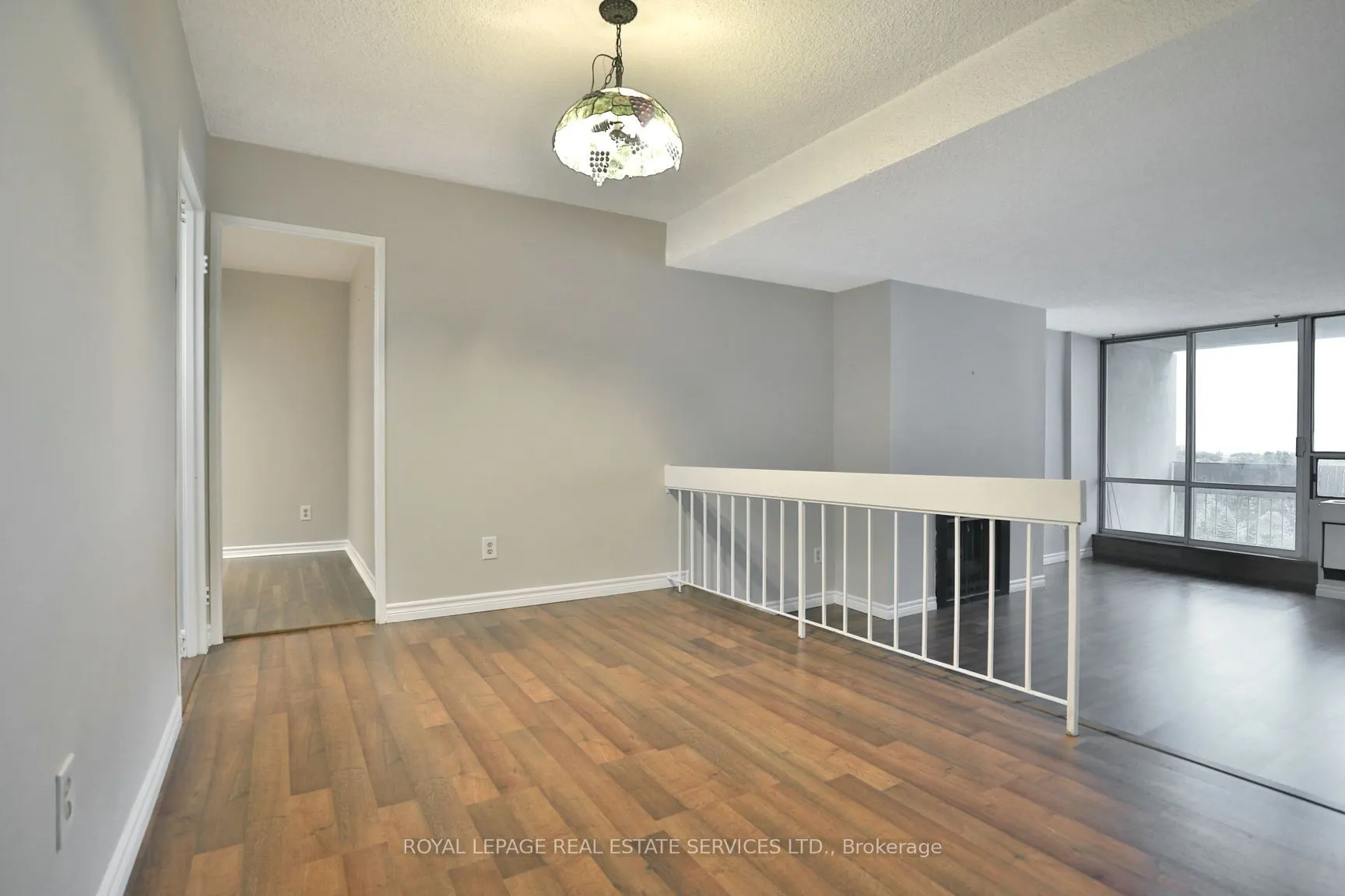 20 Speers Rd, #908