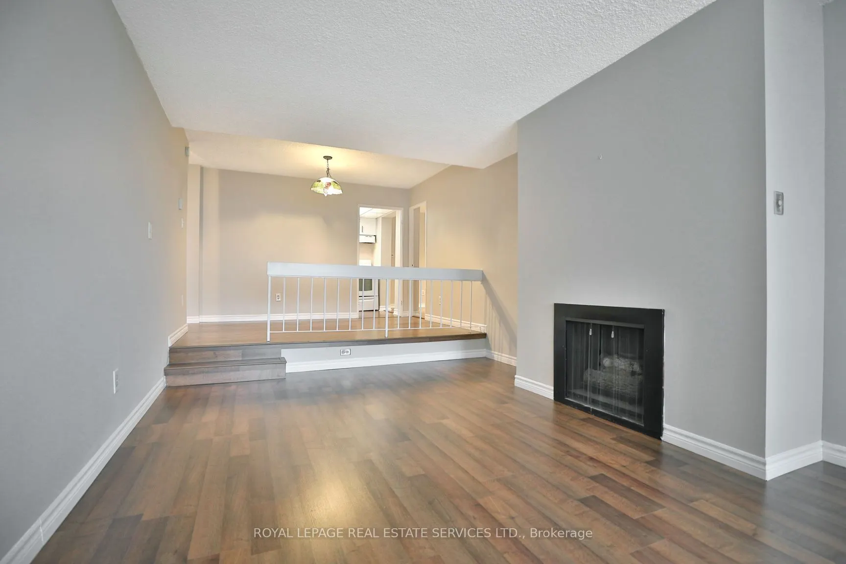 20 Speers Rd, #908