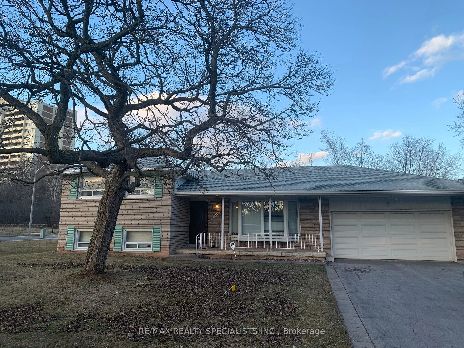 1089 Pearson Dr