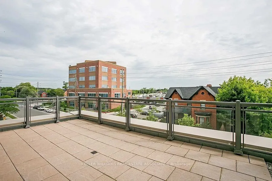 2486 Old Bronte Rd, #311