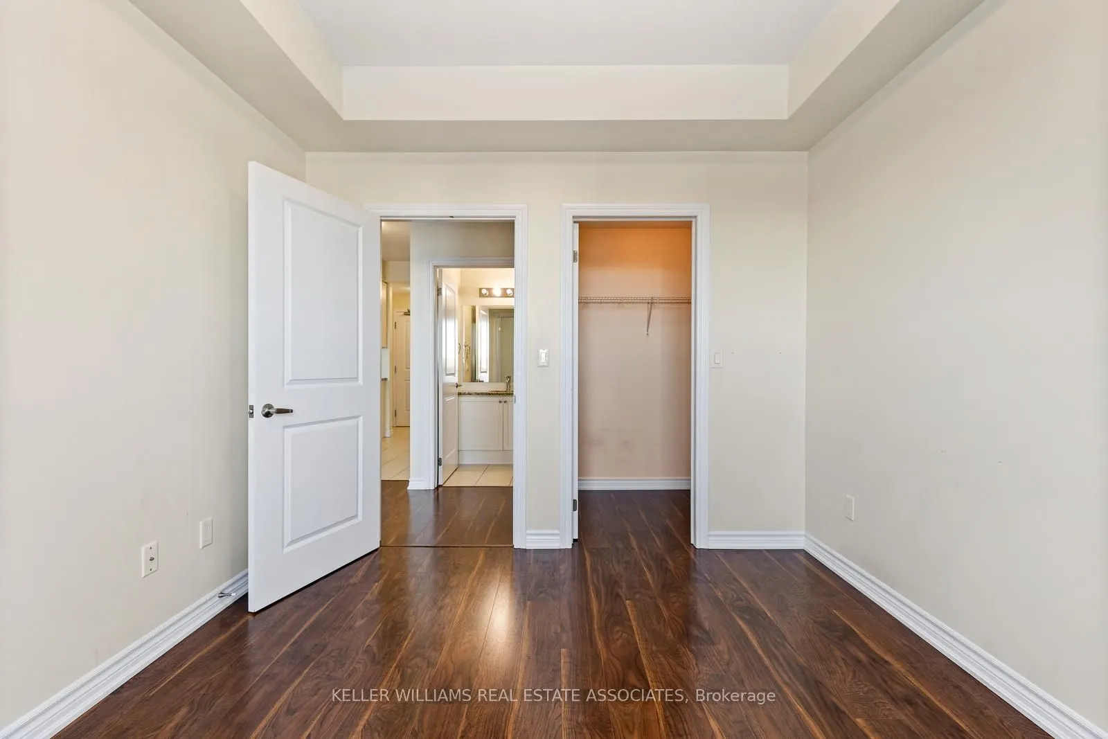 2486 Old Bronte Rd, #311