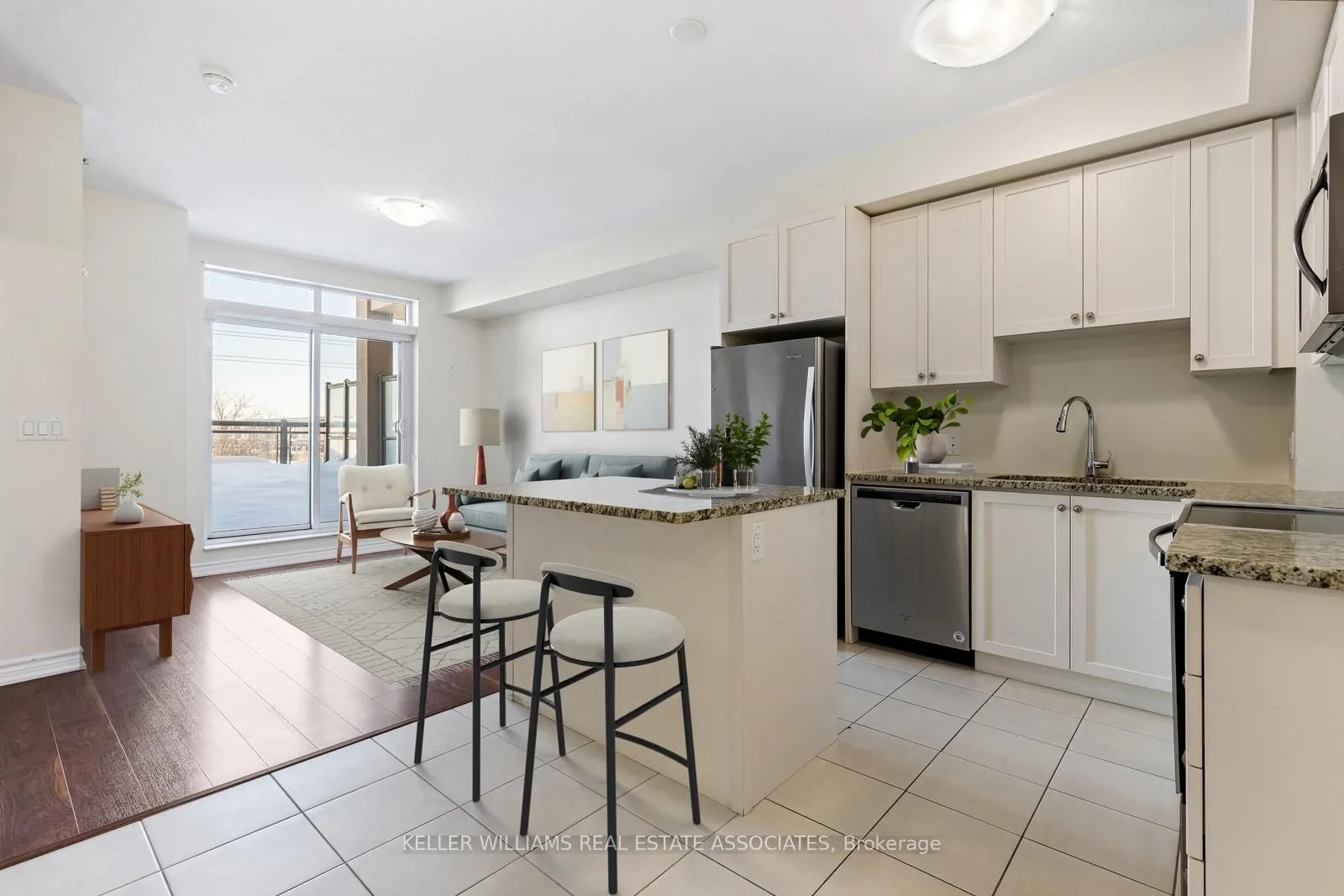 2486 Old Bronte Rd, #311