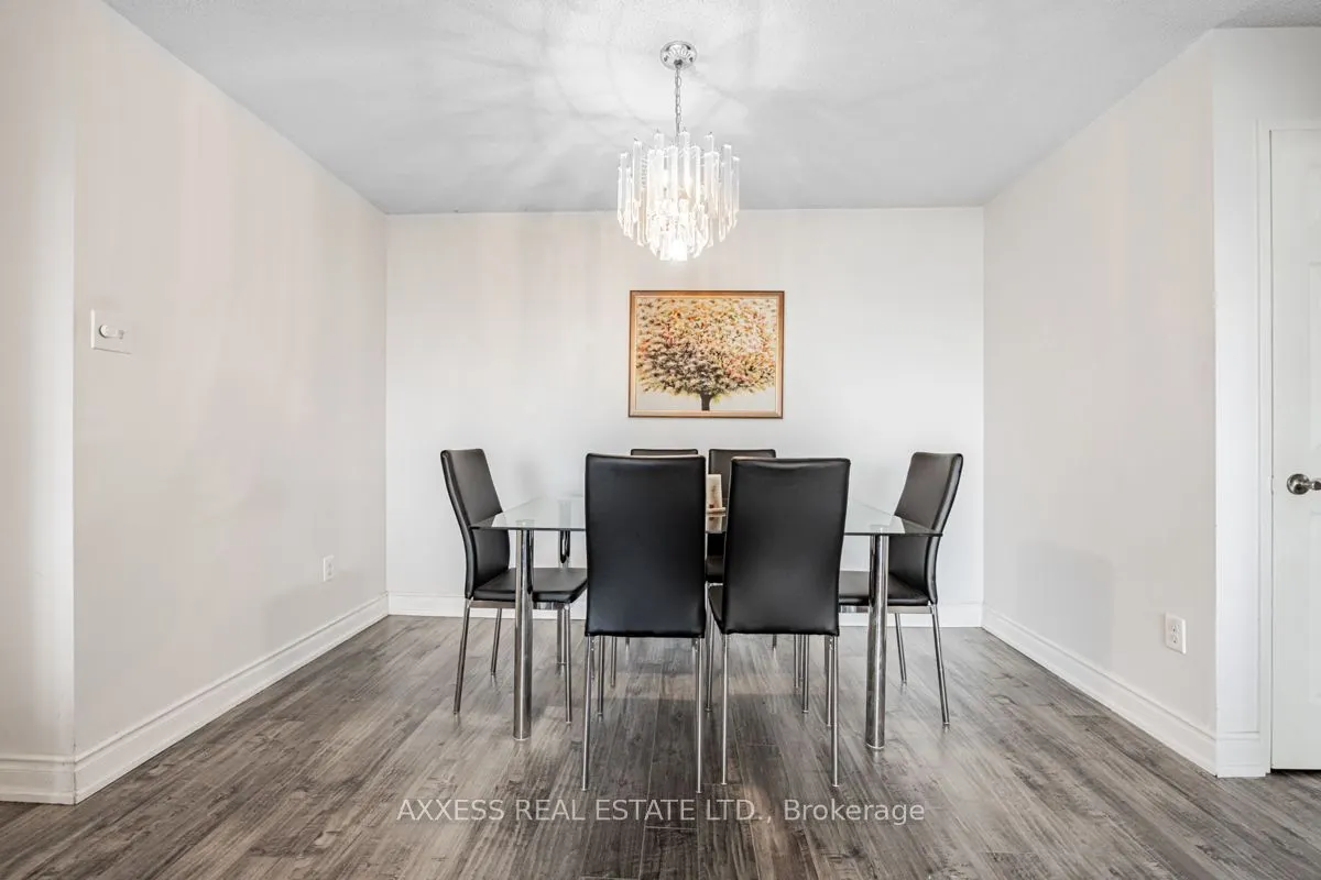 330 Rathburn Rd W, #1105