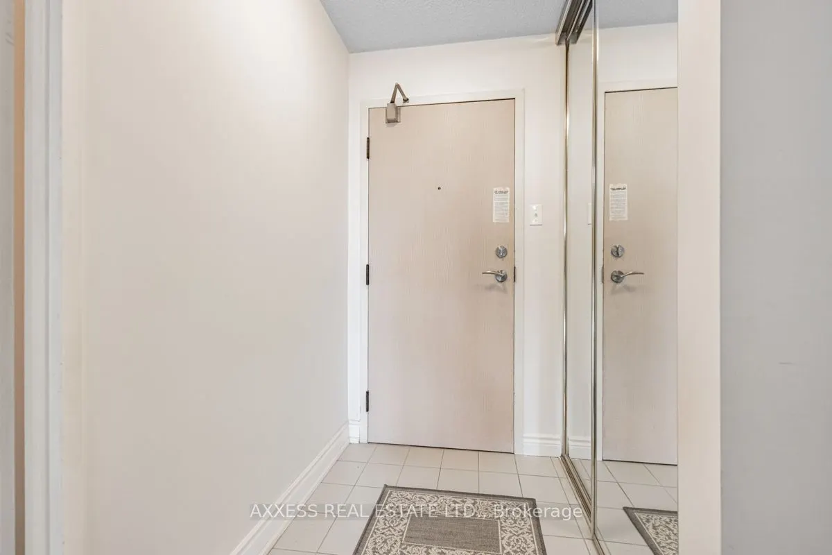 330 Rathburn Rd W, #1105