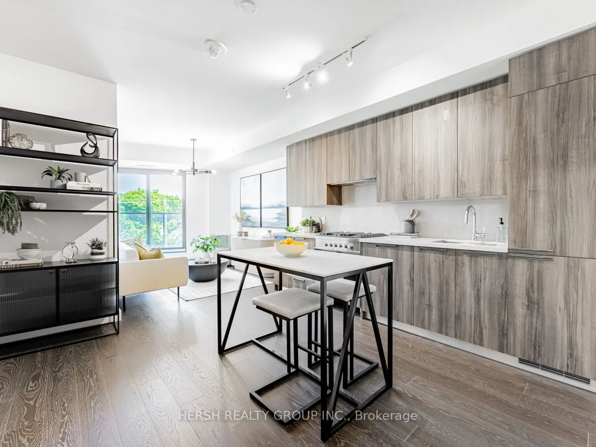 160 Kingsway Cres, #310