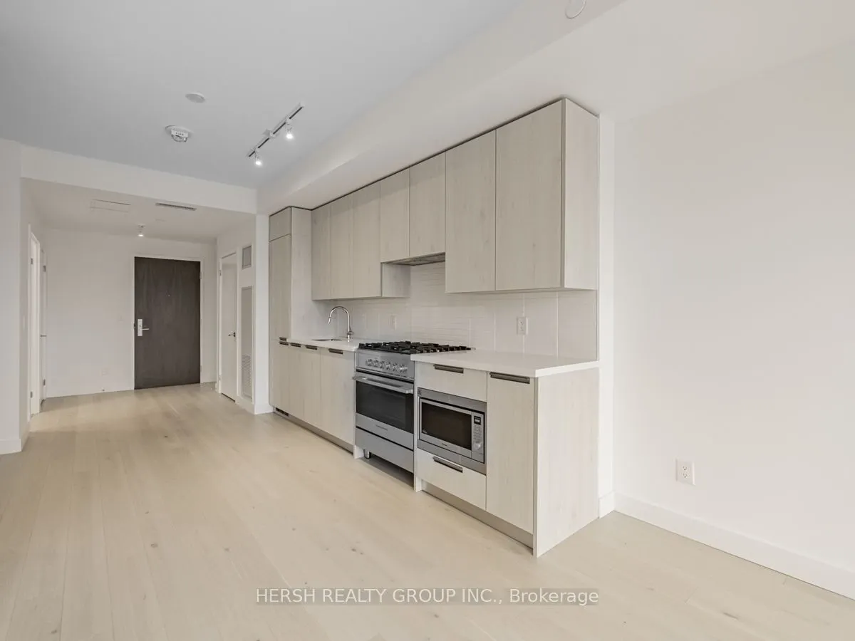 160 Kingsway Cres, #411