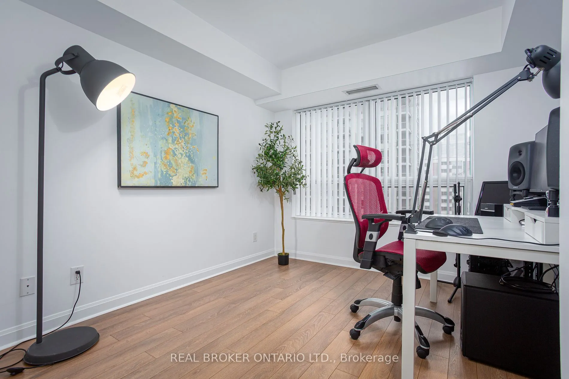 1 Michael Power Pl, #1603