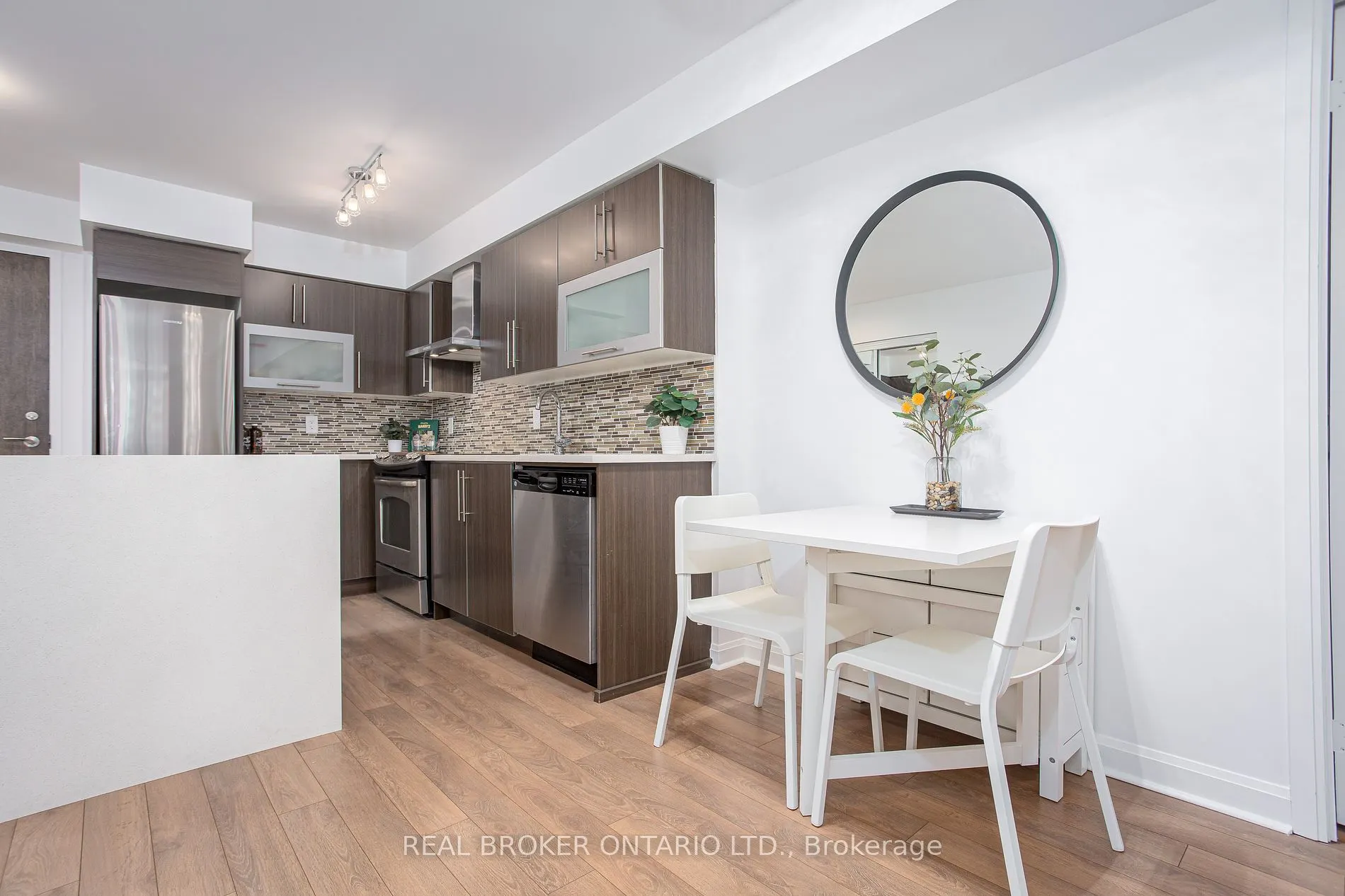 1 Michael Power Pl, #1603