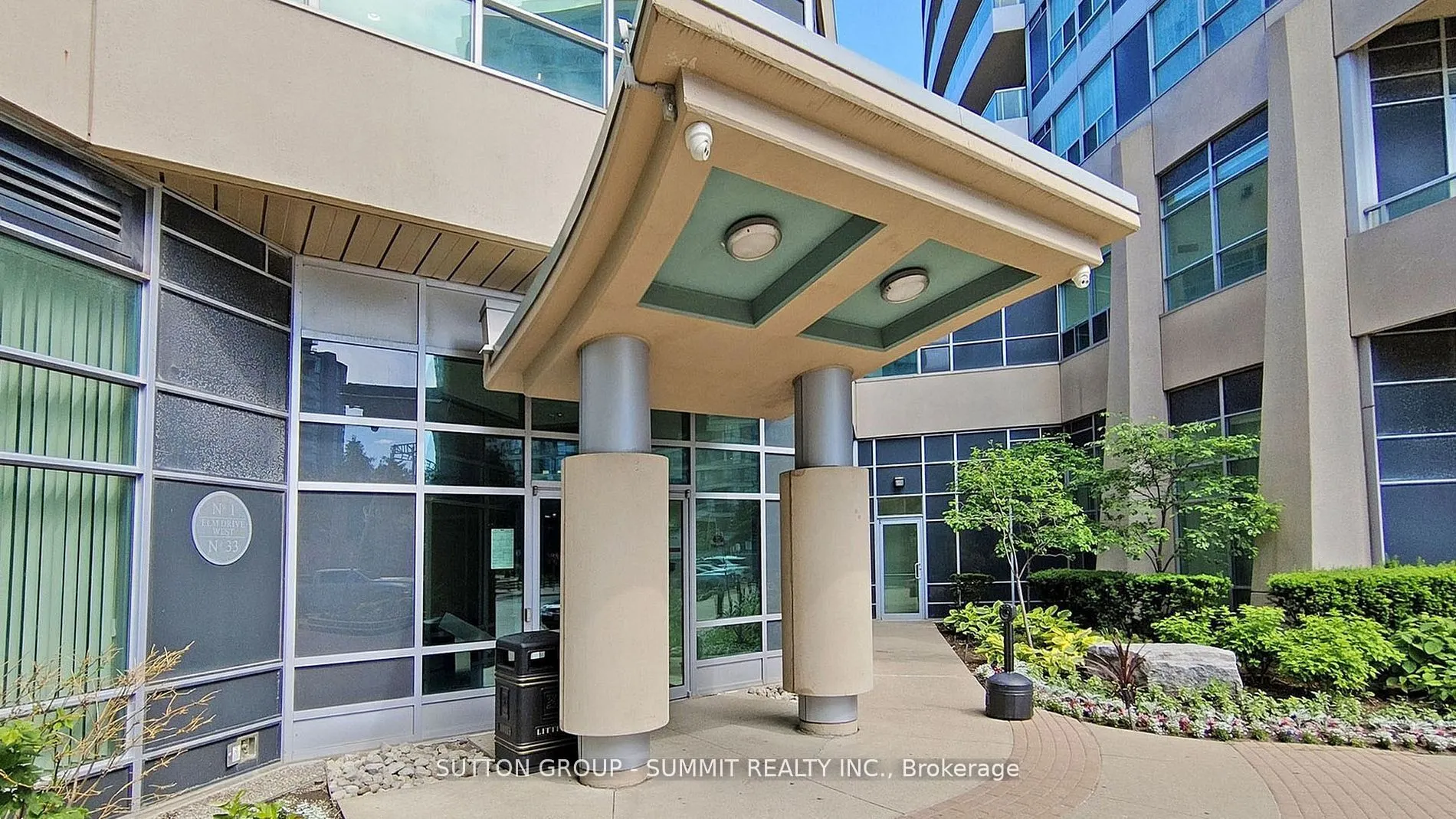 1 Elm Dr W, #1011