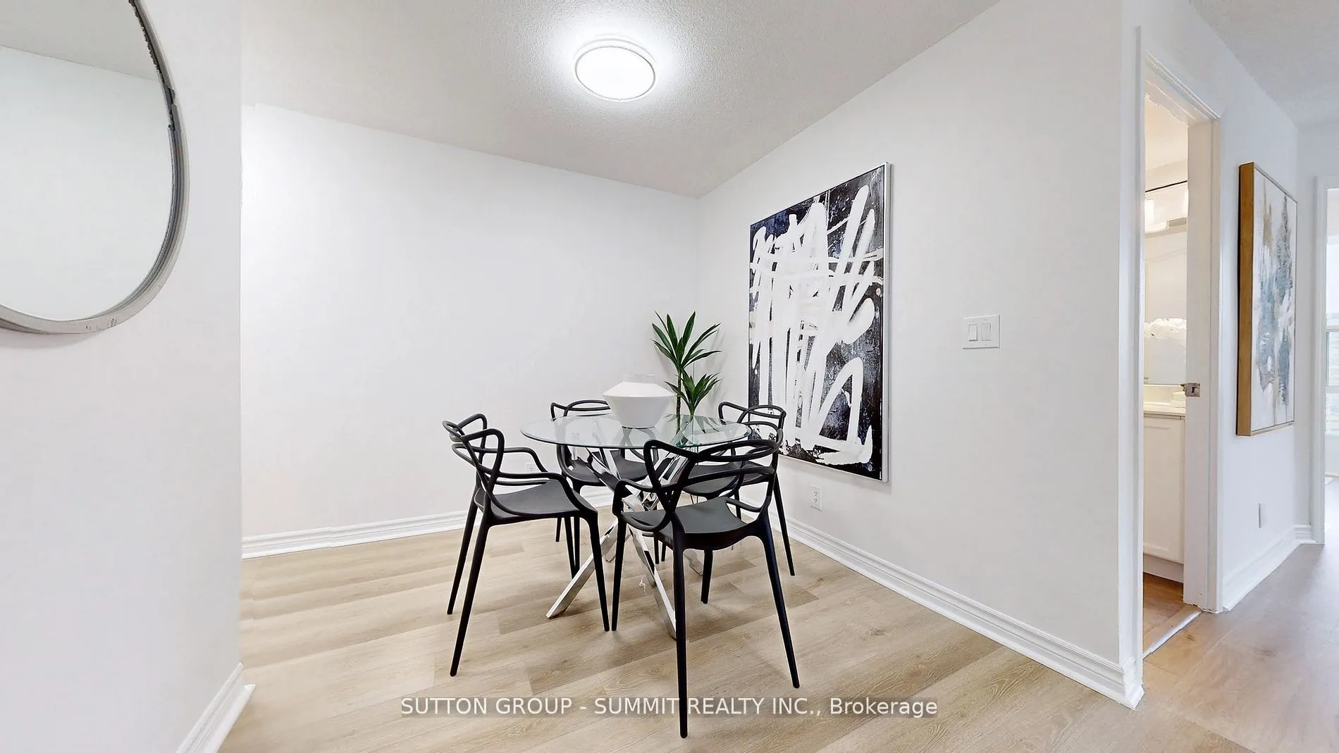 1 Elm Dr W, #1011