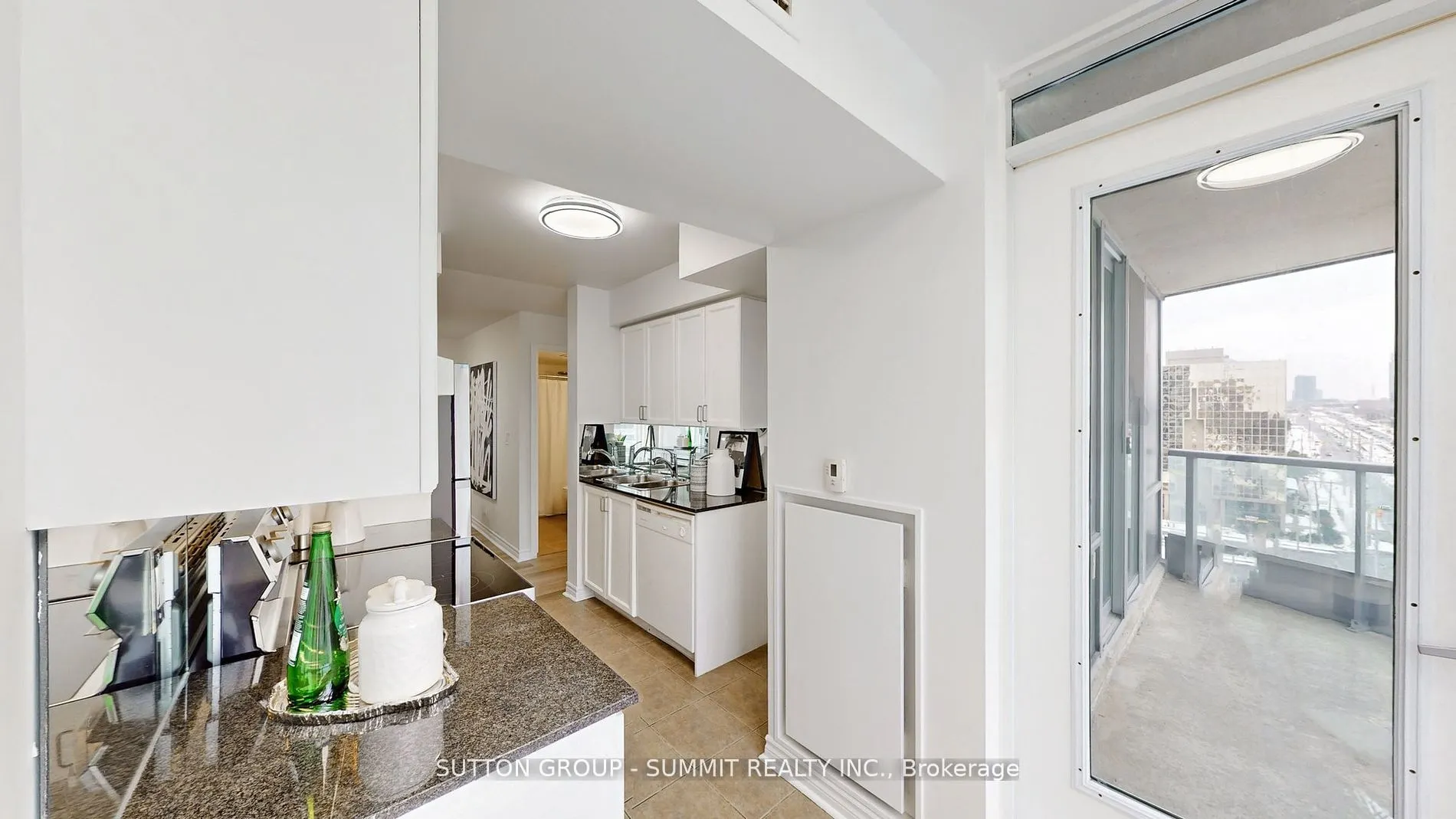 1 Elm Dr W, #1011