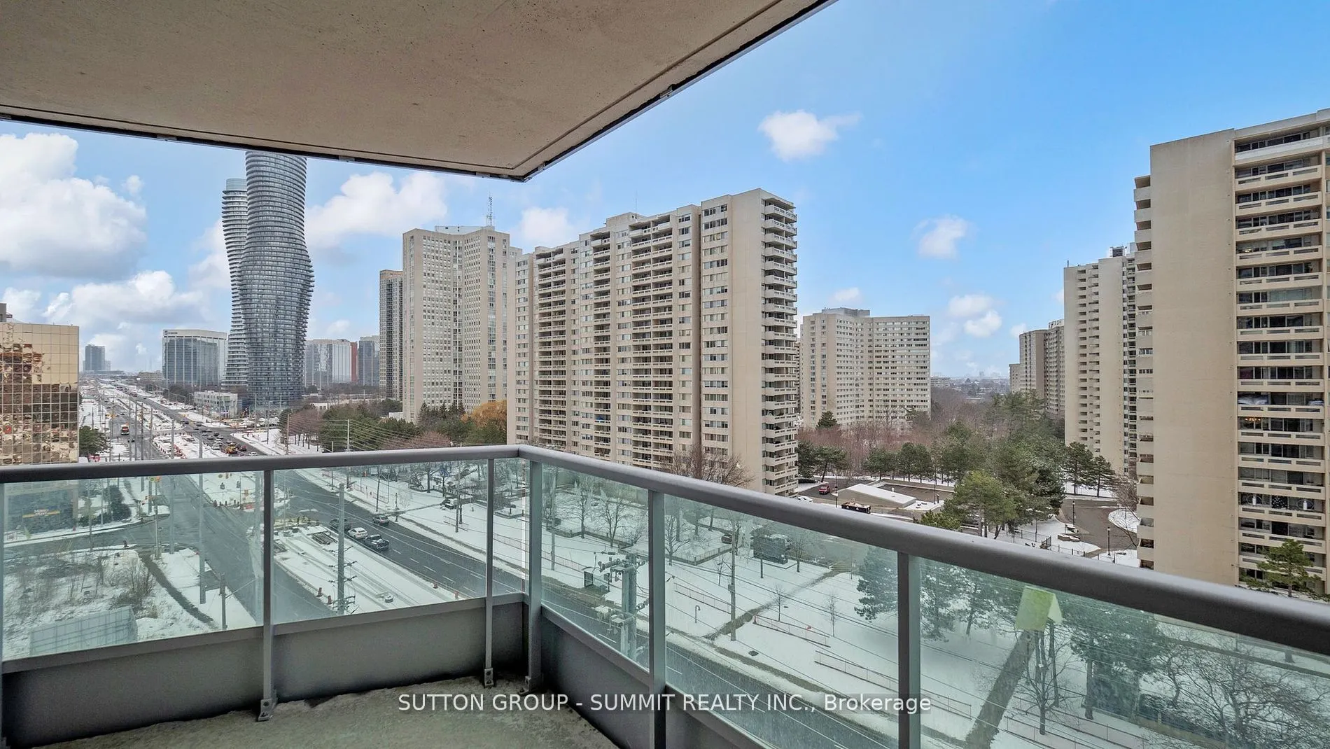 1 Elm Dr W, #1011