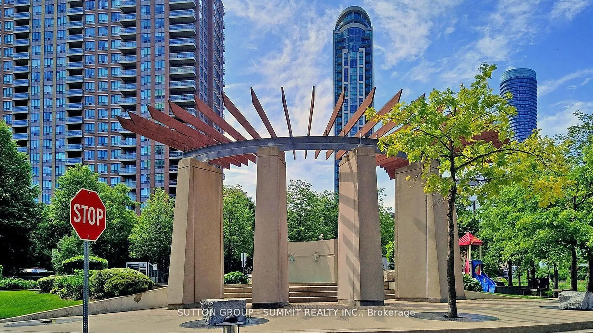 1 Elm Dr W, #1011