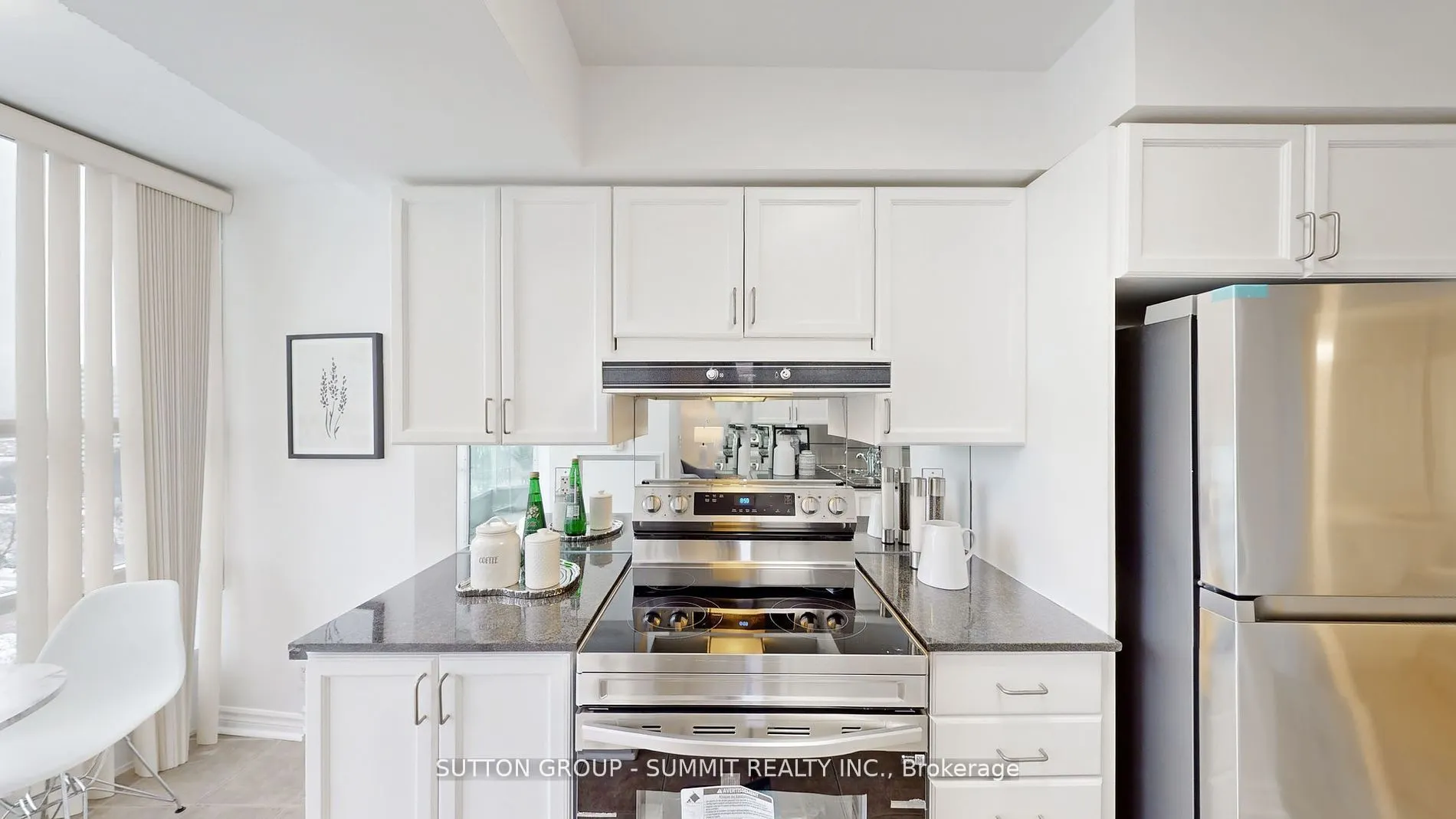 1 Elm Dr W, #1011