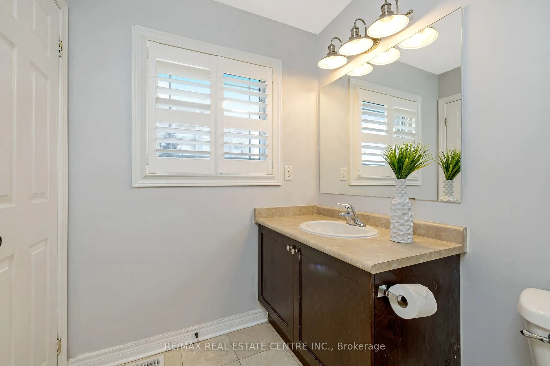 1395 Costigan Rd