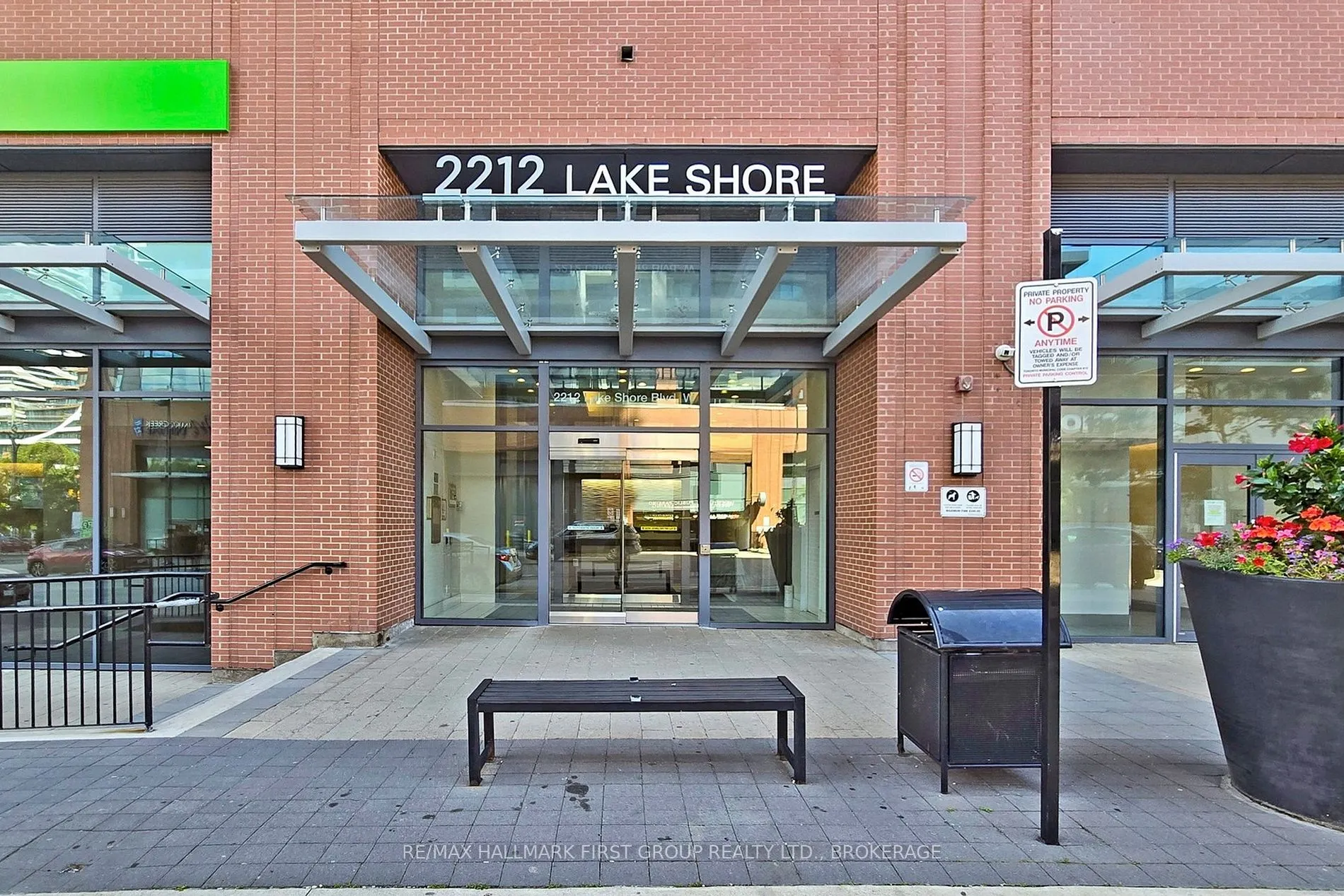 2212 Lakeshore Boulevard W, #713