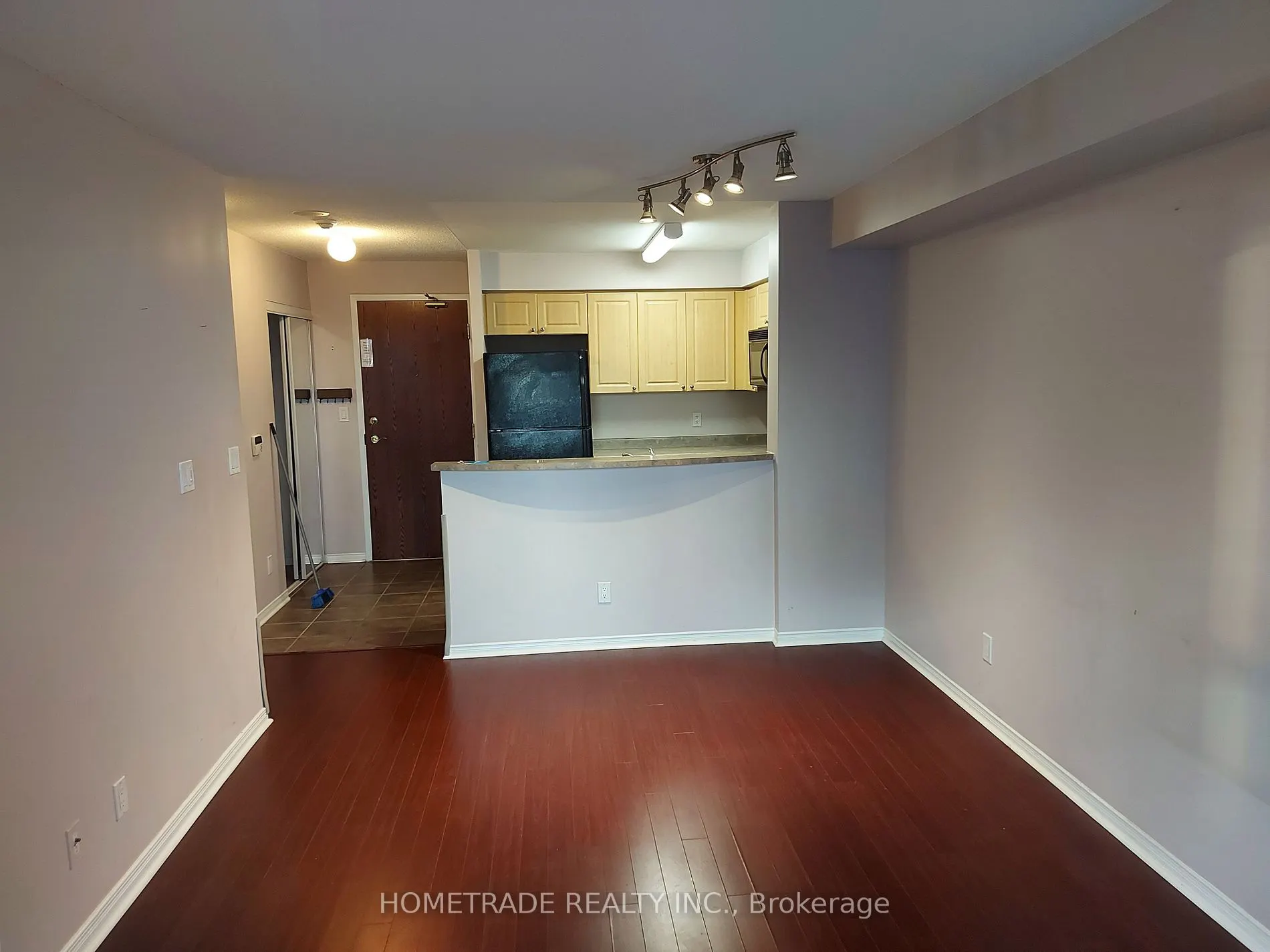 9 Michael Power Pl, #510