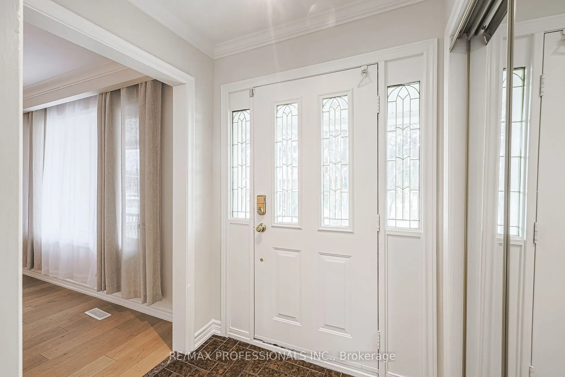 18 West Wareside Rd
