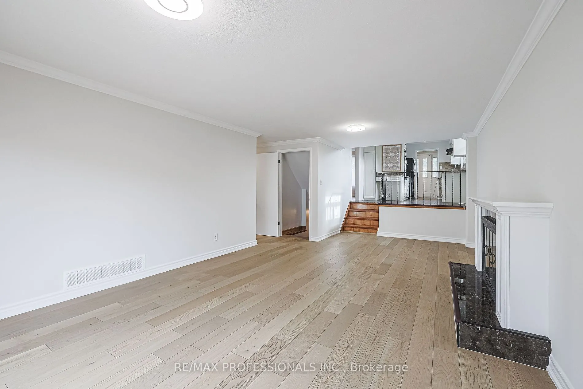 18 West Wareside Rd