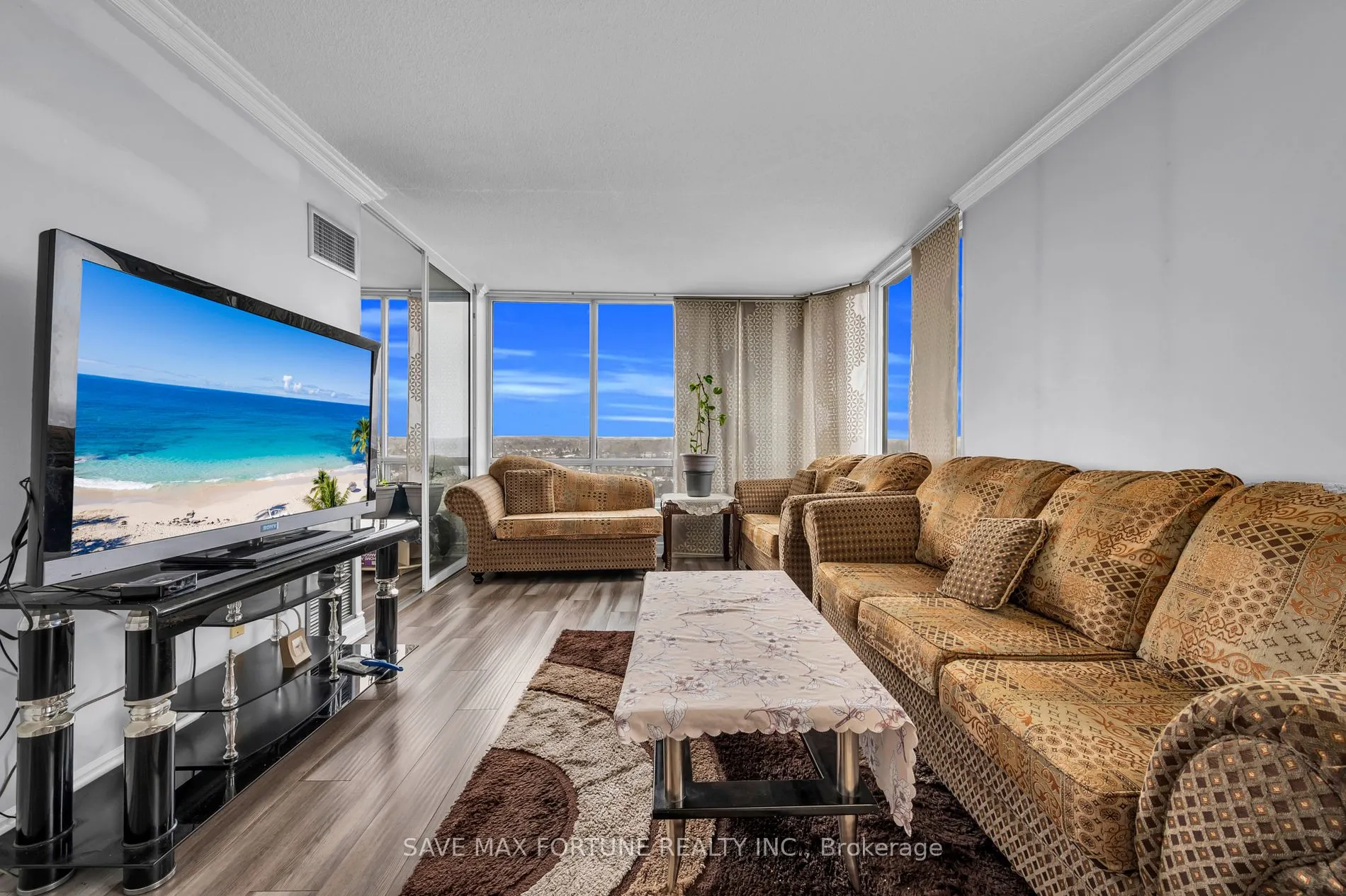 26 Hanover Road, #1611