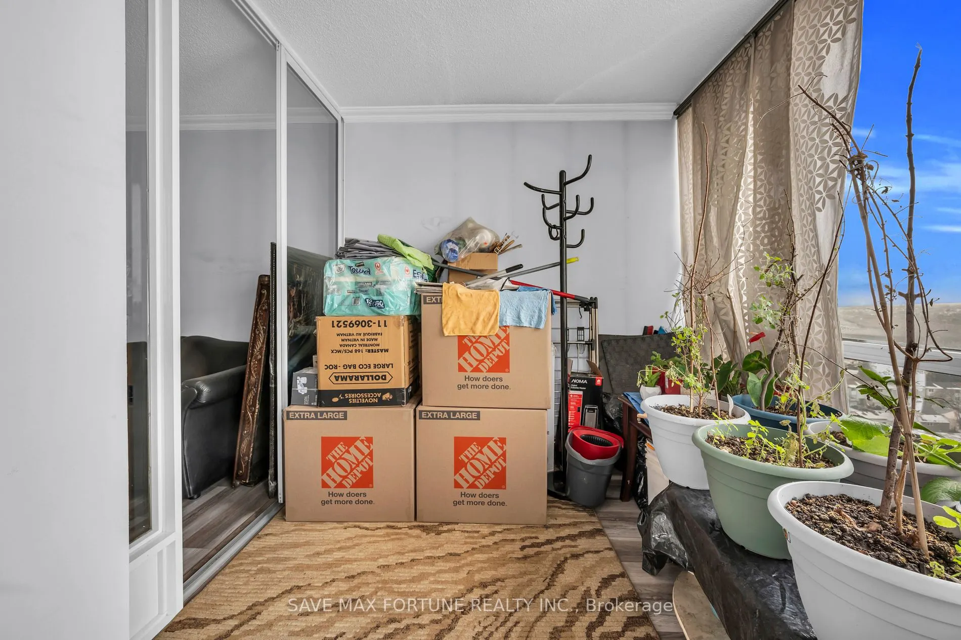 26 Hanover Road, #1611