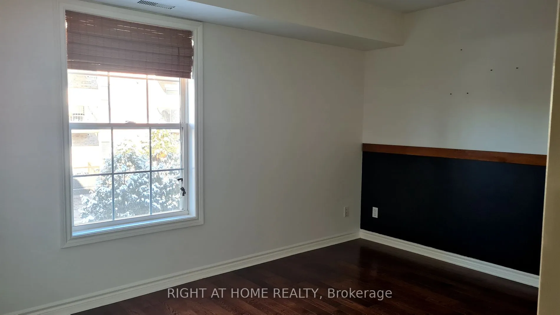 1451 Walker's Line, #315