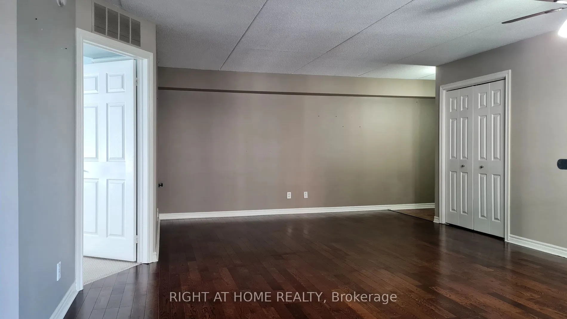 1451 Walker's Line, #315