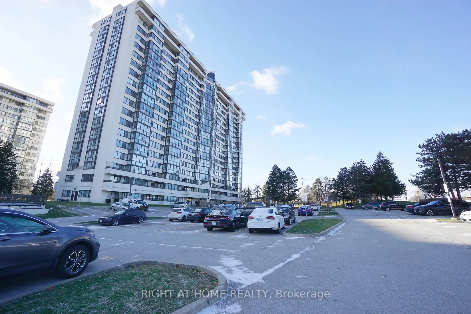10 Markbrook Lane, #1204