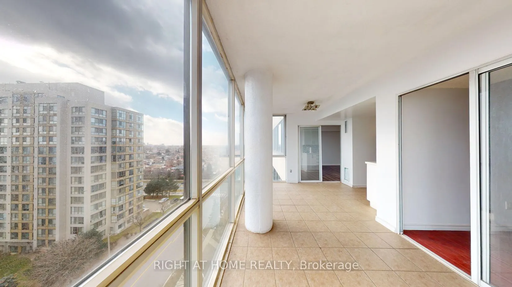 10 Markbrook Lane, #1204