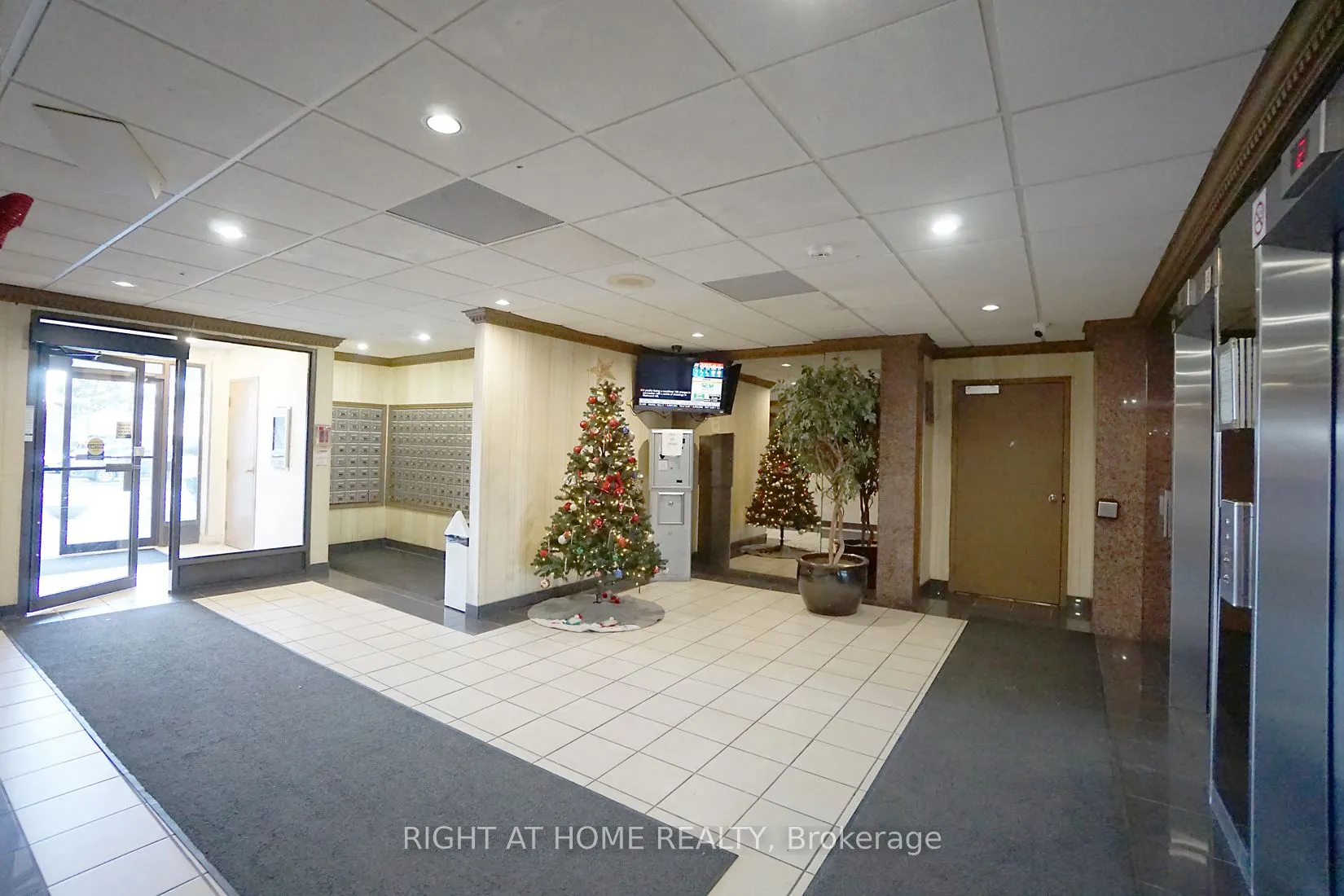 10 Markbrook Lane, #1204