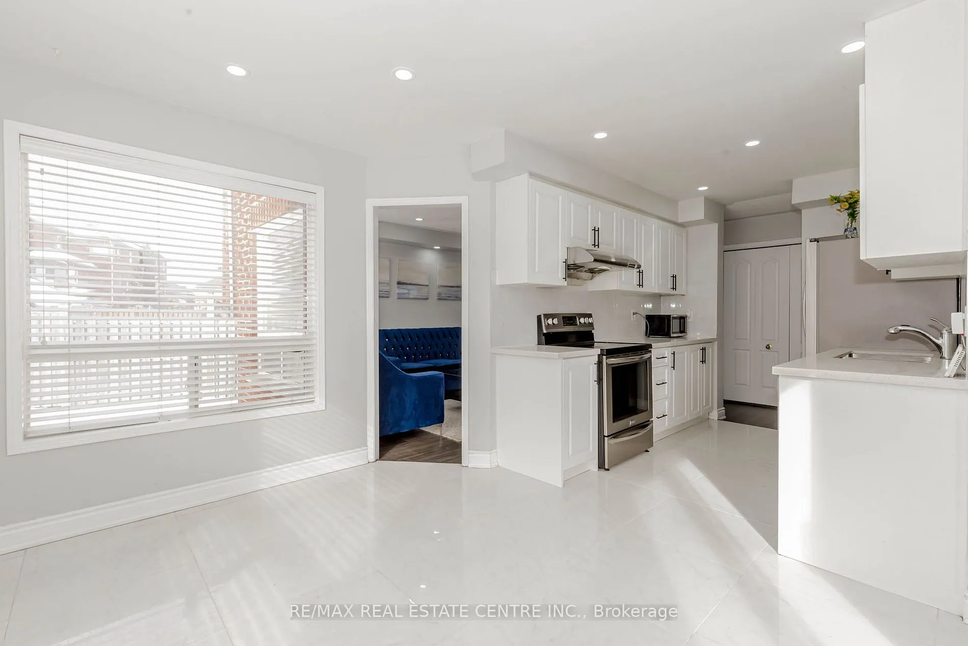 12 Tregate Cres W