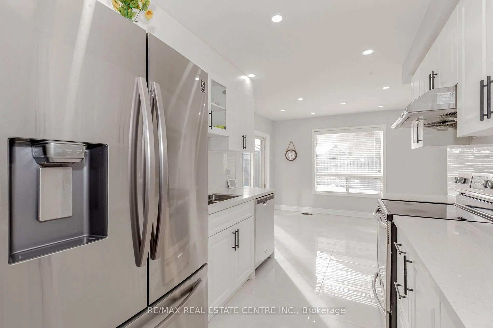 12 Tregate Cres W